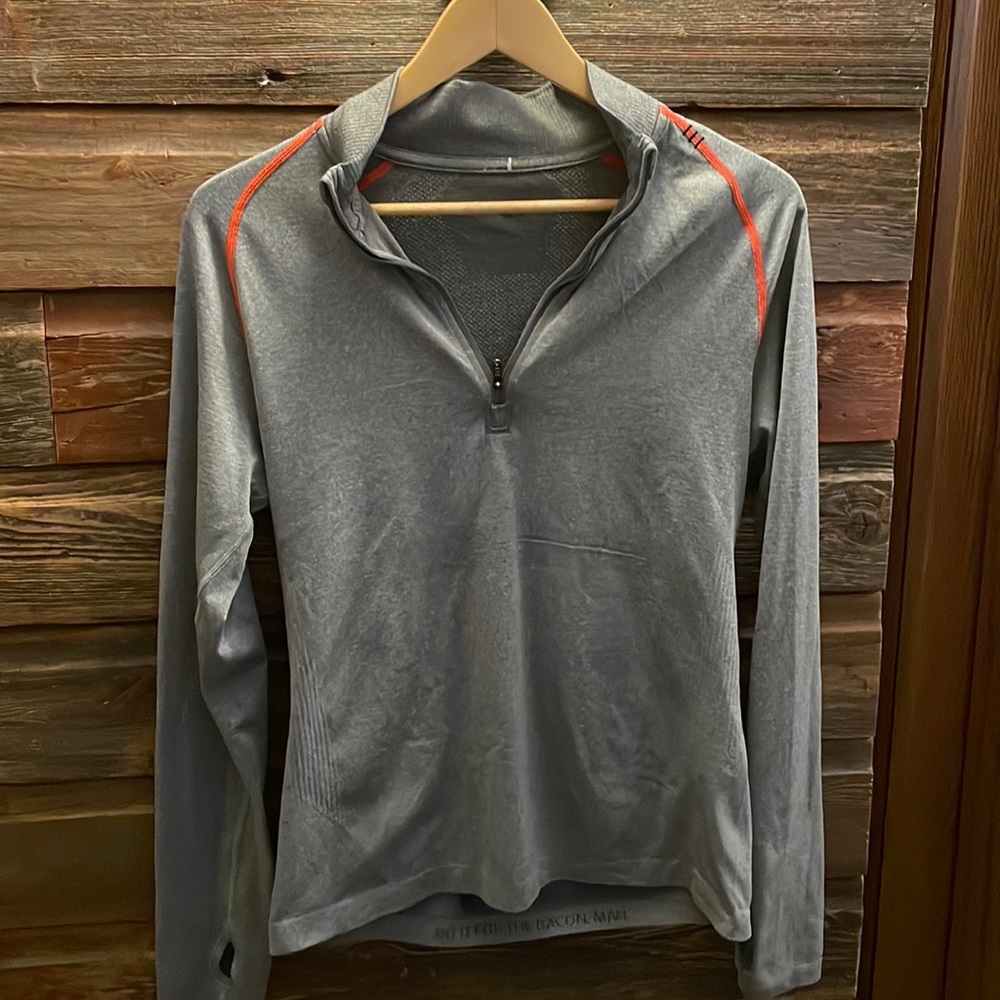 Mens small long sleeve Lululemon shirt
